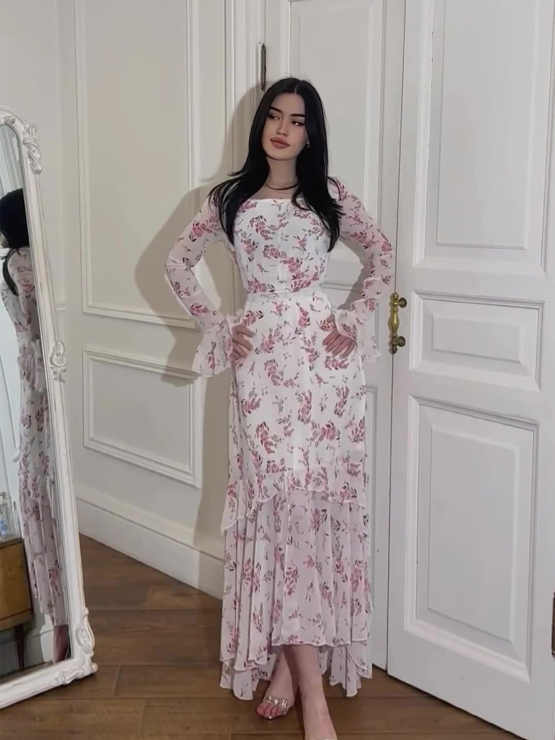 Damen Rüschenkleid mit floralem Design und elegantem V-Ausschnitt Drune