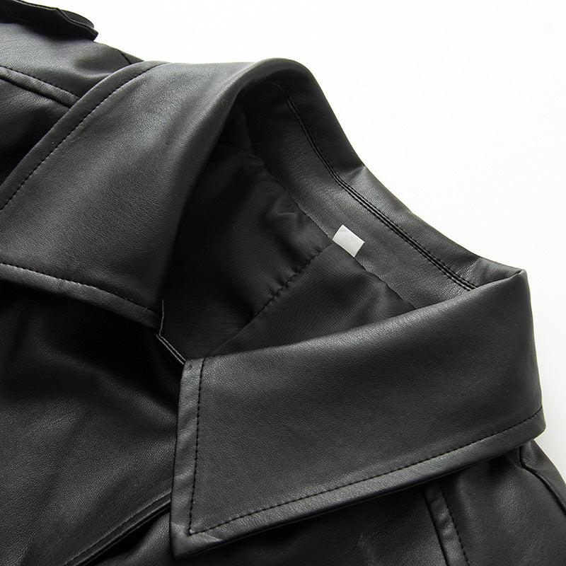 Damen nan kurz geschnittene Trench-Optik Kunstlederjacke mit Bindegürtel und Schulterpatten Drune
