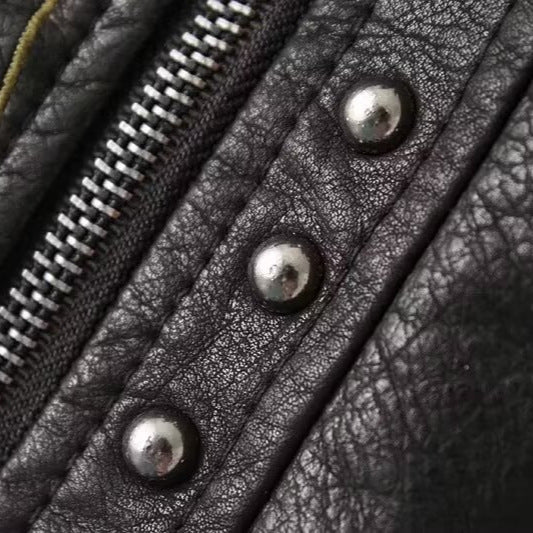 Damen Kurz‑Bikerjacke aus veganer Lederoptik mit bestickten Blumenapplikationen und Nieten Drune
