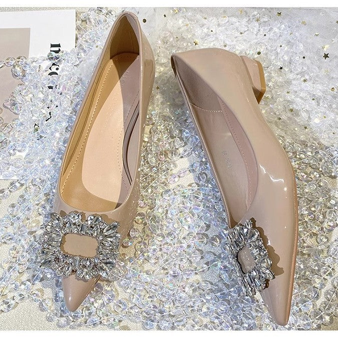 Damen Spitz zulaufende Lack‑Flats mit geschliffener Kristallschließe Drune