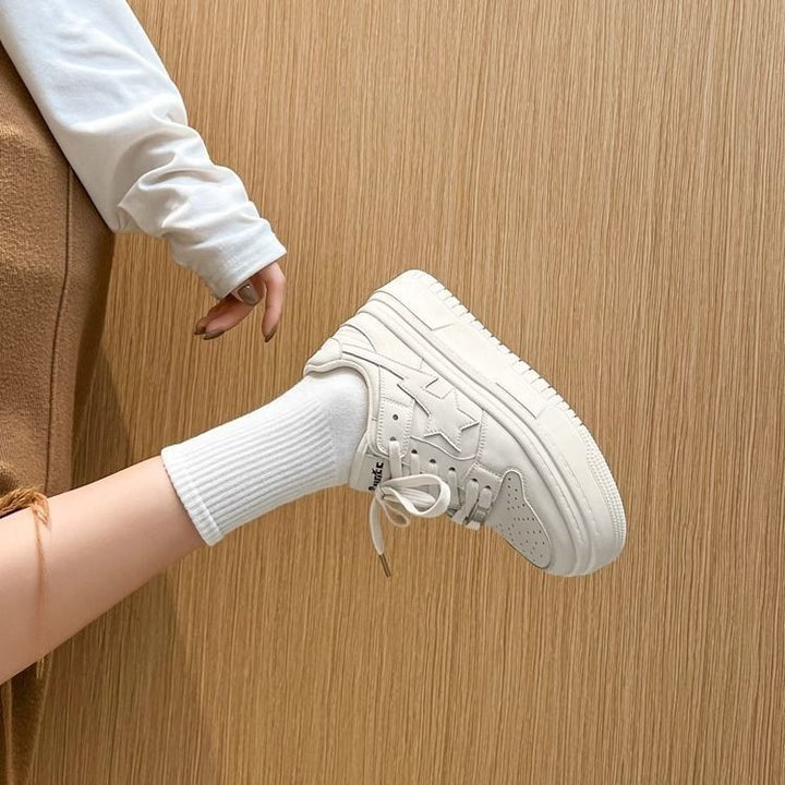 Damen Plateau Sneakers mit trendigem Overlays-Design und bequemer Dämpfung Drune