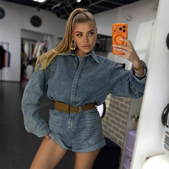 Damen Denim-Shorts-Overall mit kastigem Hemdoberteil und Taillengürtel Drune