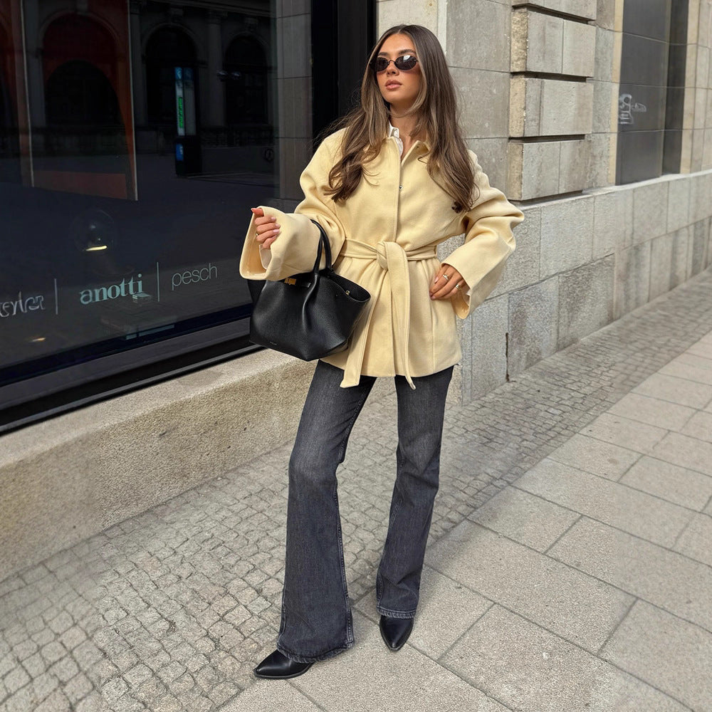 Damen Wollmix-Kurzjacke mit Bindegürtel, kastiger Silhouette und dezentem Revers Drune