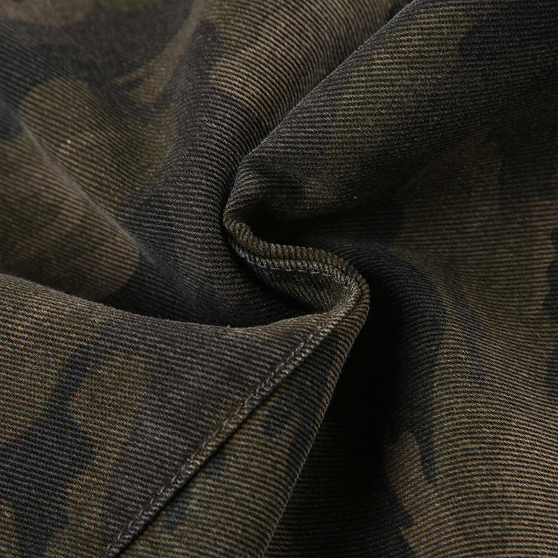 Damen Cargohose im Camouflage-Muster mit weitem Bein, hoher Taille und aufgesetzten Pattentaschen Drune