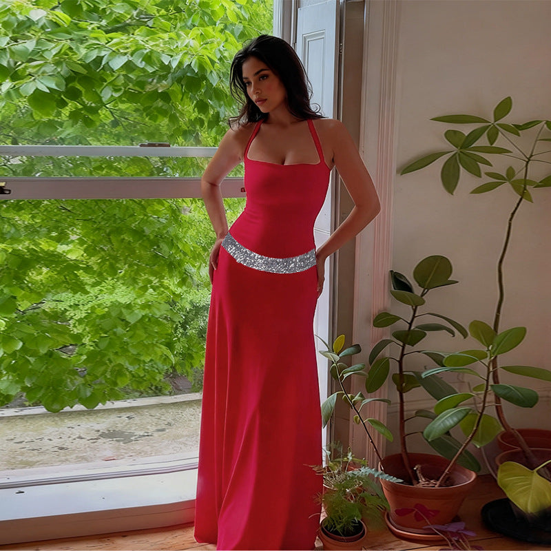 Damen Elegantes Maxikleid mit schickem Halterneck und Glitzerakzenten Drune