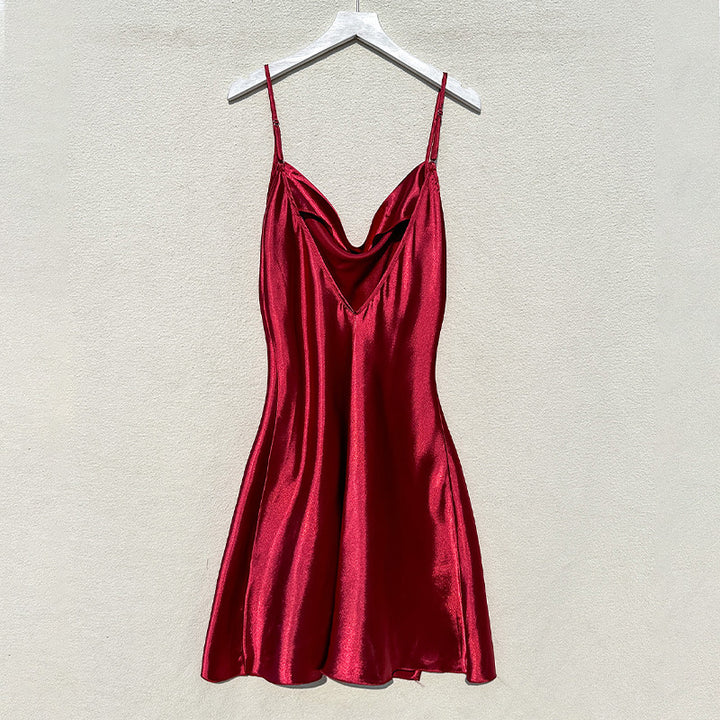 Damen Satin Kleid mit tiefem Ausschnitt Drune