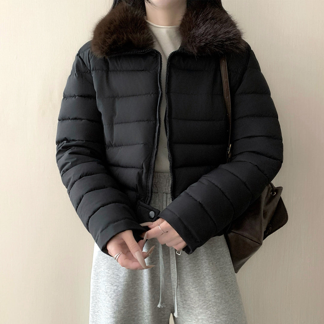 Damen nan kurze wattierte Taillenjacke mit abnehmbarem Kunstfellkragen und verstärktem Saum Drune