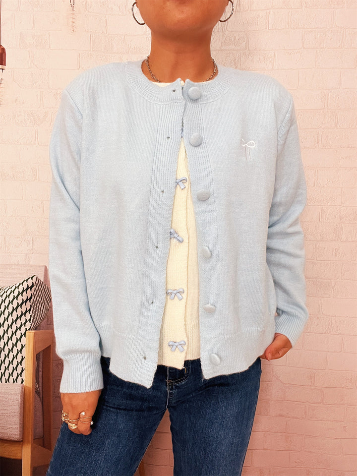 Damen Kuschelweich Strickjacke mit schönen Knöpfen und raffinierten Details Drune