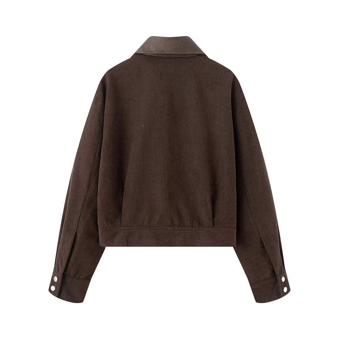 Damen nan kurz geschnittene Cordjacke mit kontrastierendem Kragen, verdecktem Reißverschluss und aufgesetzten Klappentaschen Drune