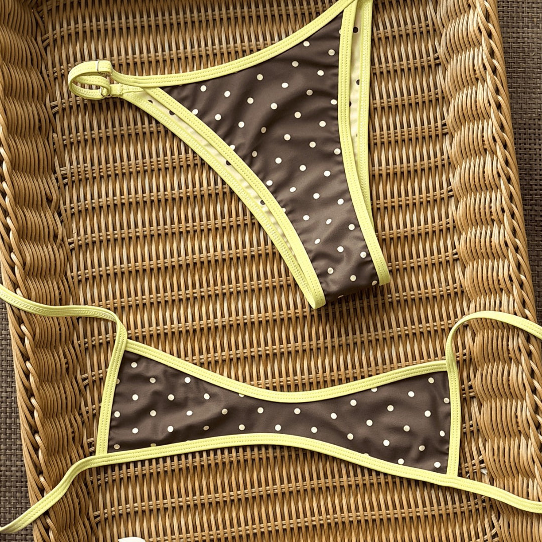 Damen Modischer Slip-Bikini mit trendigen Pünktchen Drune