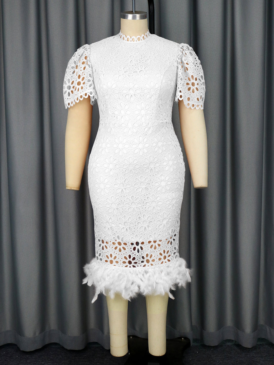 Damen Hochwertiges Spitzenkleid mit voluminösen Puffärmeln und fransigem Saum Drune