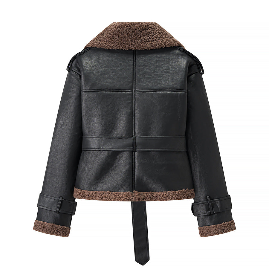 Damen Kurze Fliegerjacke aus Kunstleder mit Teddyfell-Kragen und Taillengürtel Drune