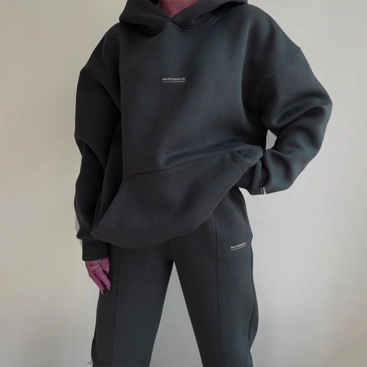 Damen Bequemer Oversized Hoodie mit Kängurutasche und modernem Schriftzug Drune