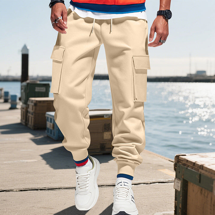 Herren Cargo-Jogginghose aus Sweat mit elastischem Bund, Kordelzug, aufgesetzten Klappentaschen & gerippten Bündchen Drune
