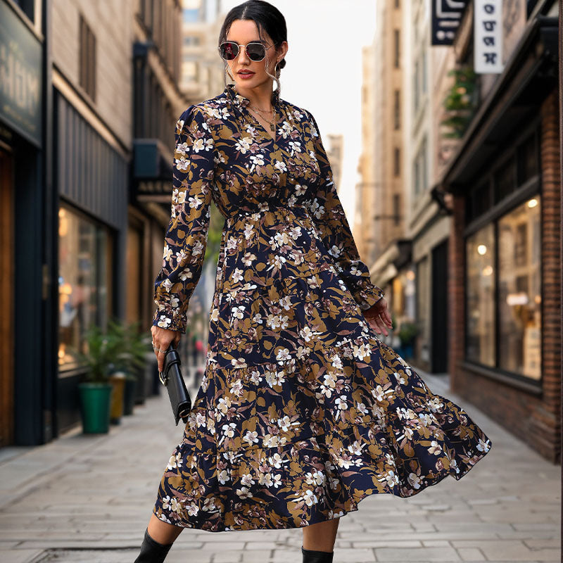 Damen Fließendes Blumen‑Midikleid mit V‑Ausschnitt, Smok‑Taillenband und Stufenrock Drune