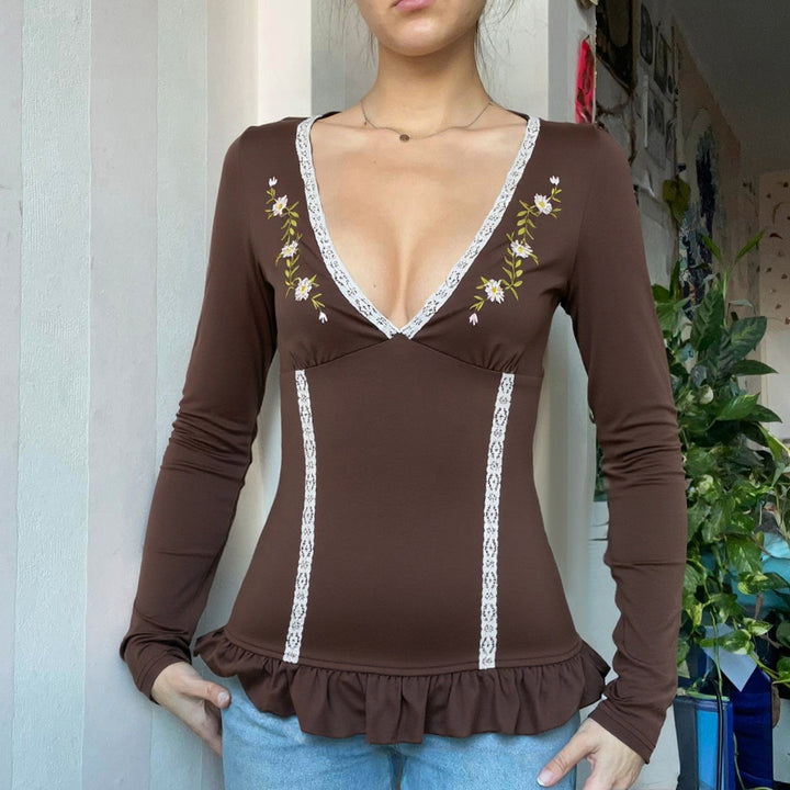 Damen Langärmeliges V‑Ausschnitt Shirt mit Spitzenbesatz, bestickter Brustpasse und Volantsaum Drune