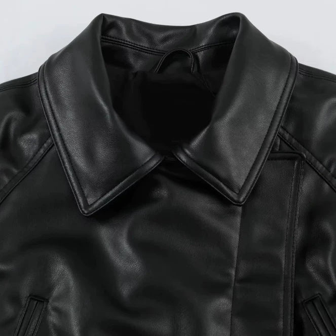 Damen Kurzjacke aus veganem Leder mit Taillengürtel und überschnittenen Schultern Drune