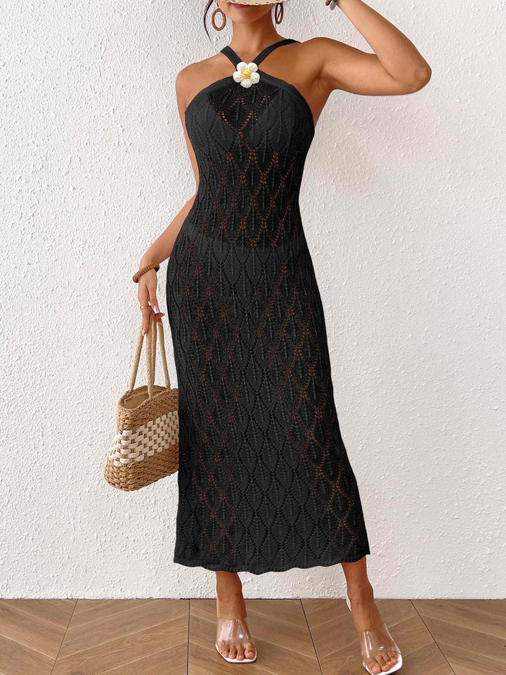 Damen Häkel-Maxikleid mit einem eleganten Blumendetail Drune