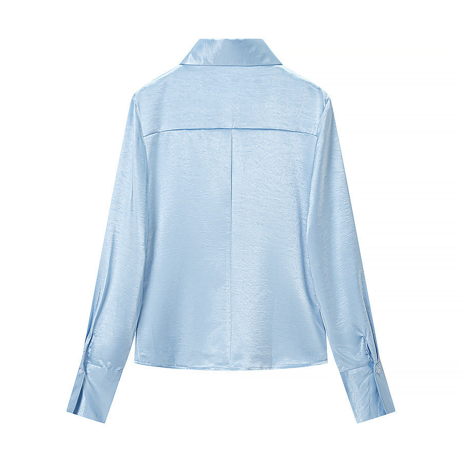 Damen Satinbluse mit taillierten Teilungsnähten, durchgehender Knopfleiste und breiten Manschetten Drune