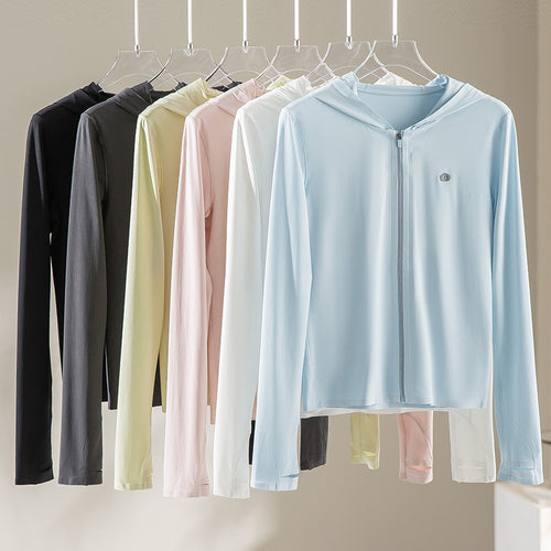Damen Leichte Kapuzenjacke mit durchgehendem Reißverschluss, Slim‑Fit und Daumenloch Drune