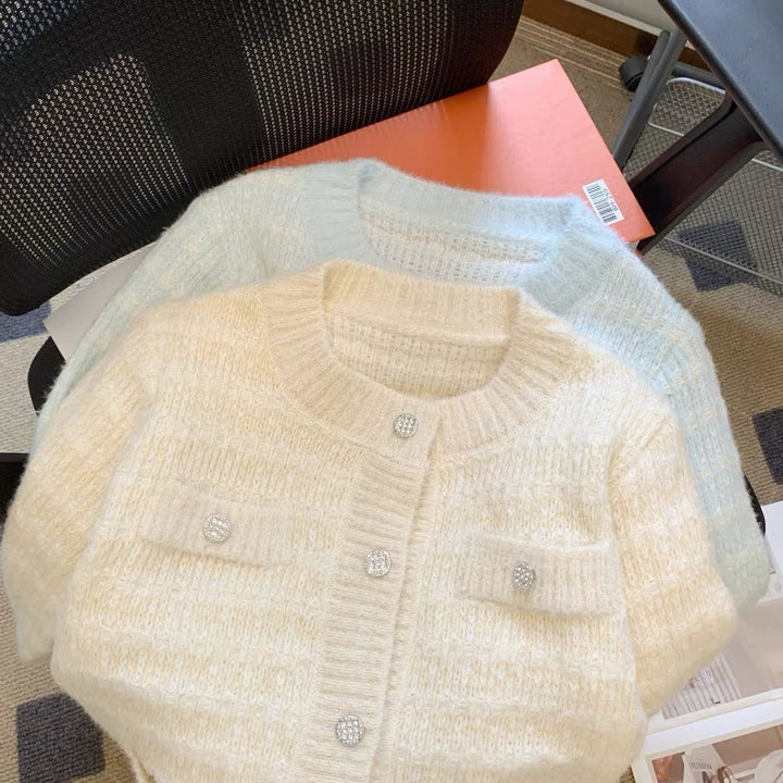 Damen weich strukturierte Strickjacke mit Knopfdetail und Taschen Drune