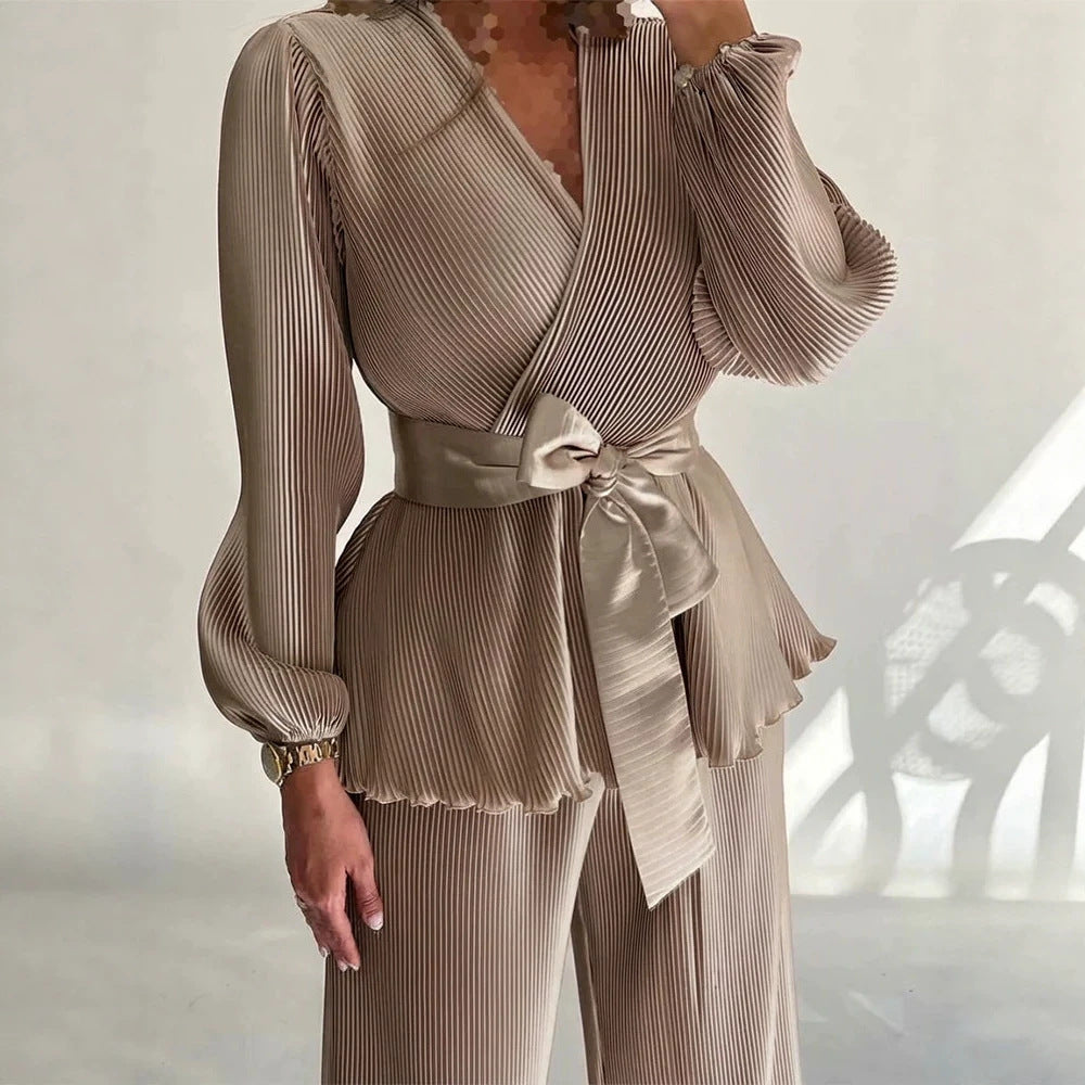 Damen Eleganter Plissee-Zweiteiler mit Wickelshirt, Taillengürtel und weitem Bein Drune