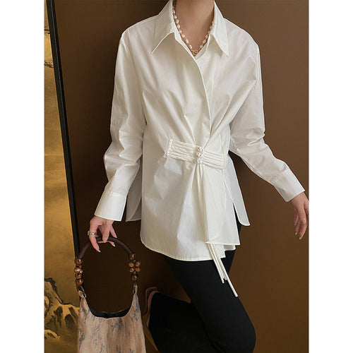 Damen Wickelbluse mit dekorativen Knopfdetails und elegantem Bindeband Drune