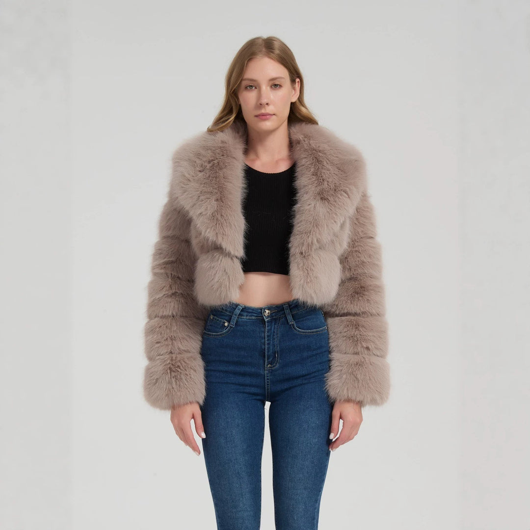 Damen Kurz geschnittene Kunstpelz‑Bolerojacke mit voluminösem Schalkragen Drune