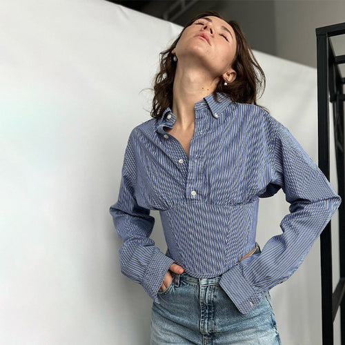 Damen Hemdbluse mit innovativem Schnitt und strukturierten Ärmeln Drune