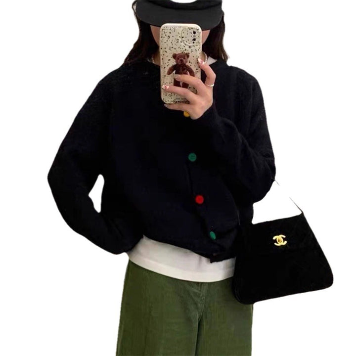 Damen kuschelige Strickjacke mit bunten Knopfdetails und modernem Schnitt Drune