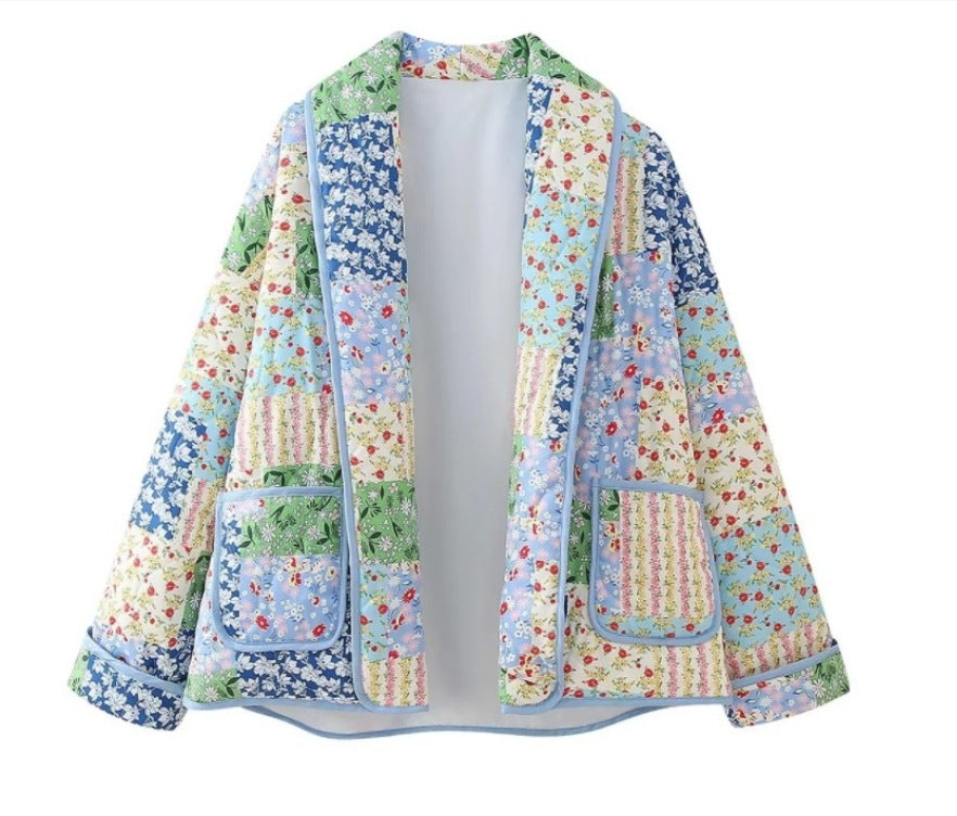 Damen 600+ gesteppte bestickte Taillengürtel‑Jacke mit floralem Muster und Stehkragen Drune