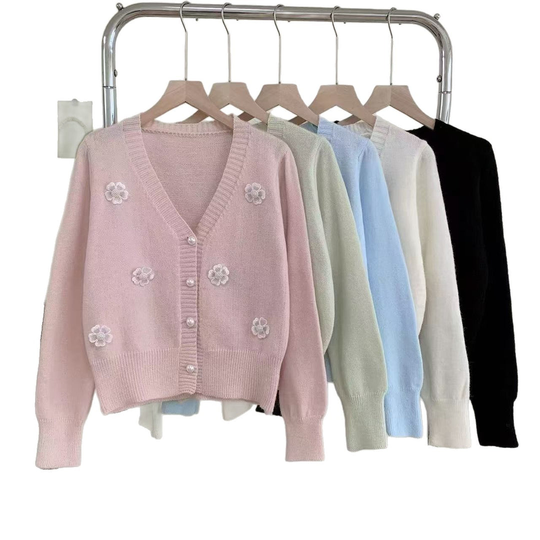 Damen kuschelige Strickjacke mit Blumenstickerei und Perlenknöpfen Drune