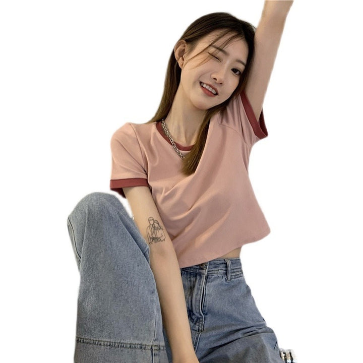 Damen Cropped T-Shirt mit kontrastierenden Ärmeln und modernem Schnitt