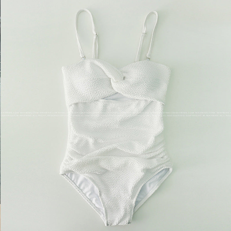 Damen Einteiler Badeanzug mit elegantem Wickeldesign und modischen Rüschendetails Drune