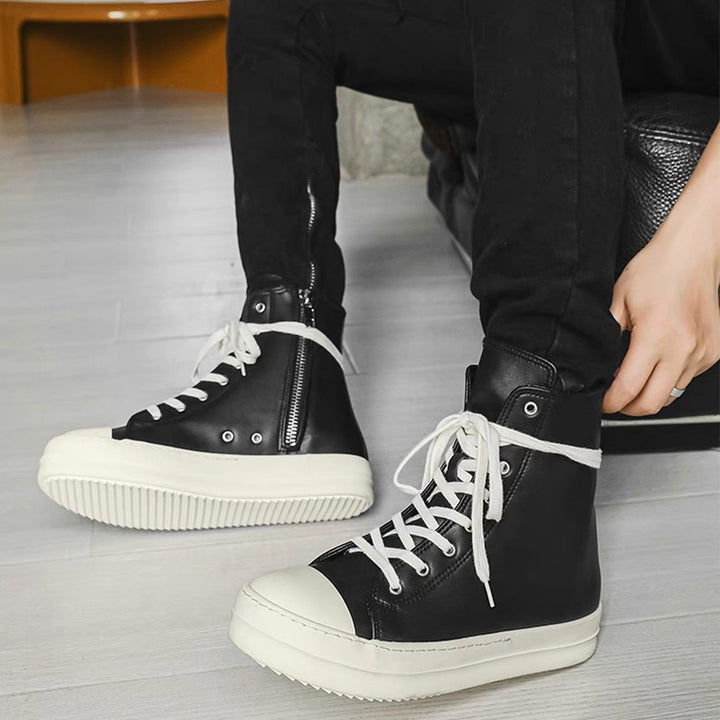 Damen Plateau-Boots mit überhöhter Gummiplattform, hohem Schaft und verstärkter Zehenkappe Drune