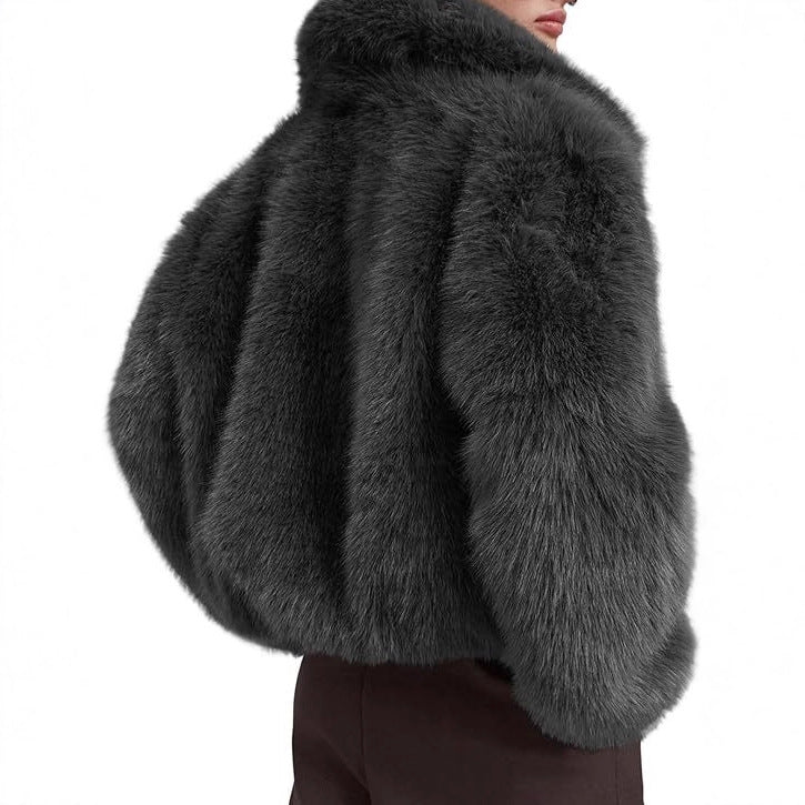 Damen Kurze Boxy‑Faux‑Fur‑Fliegerjacke mit dichtem Hochflor und breitem Umlegekragen Drune