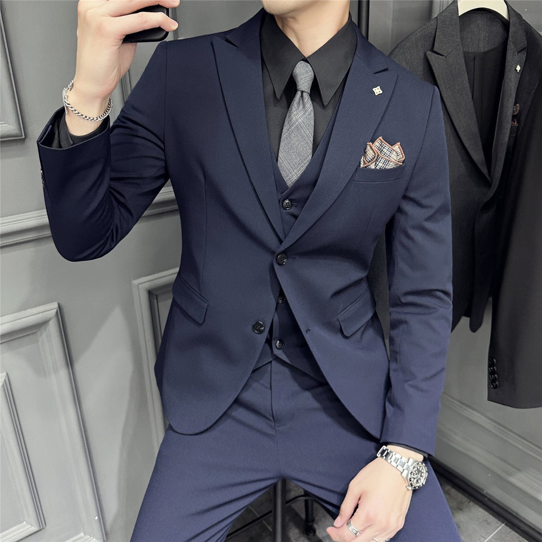 Herren Slim-Fit Businessanzug mit Weste, schmalem Revers und feiner Struktur Drune