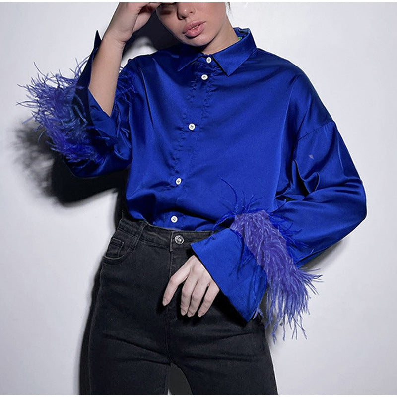 Damen Bluse mit bunten Federn und elegantem Schnitt Drune