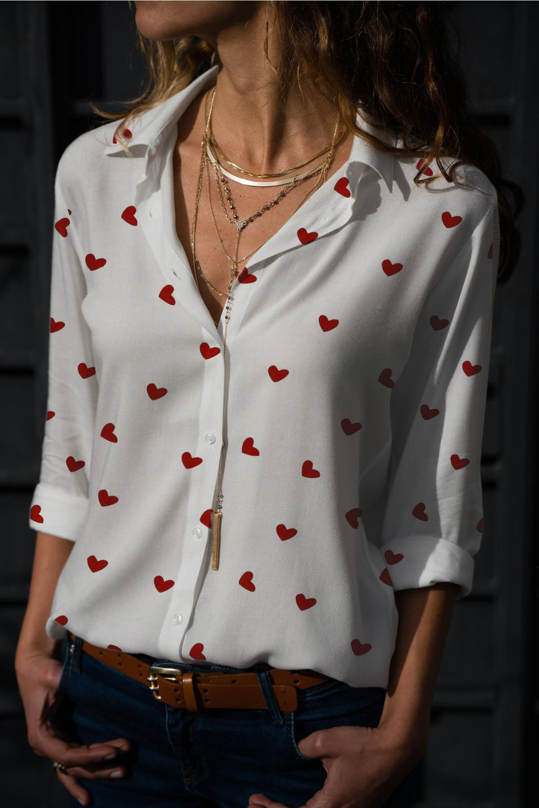Damen Bluse mit romantischem Lippenmotiv und eleganter Schnittführung Drune