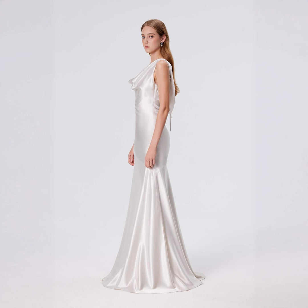 Damen elegantes Abendkleid mit fließendem Satin und raffiniertem Ausschnitt Drune
