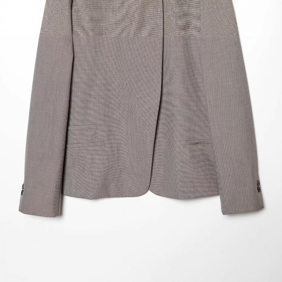 Damen Kurzer taillierter Blazer mit Stehkragen und asymmetrischer Knopfleiste Drune