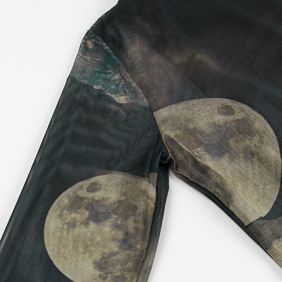 Damen nan langes Mesh-Maxikleid mit langen Ärmeln, hohem Rundhalsausschnitt und mystischem Mondprint Drune