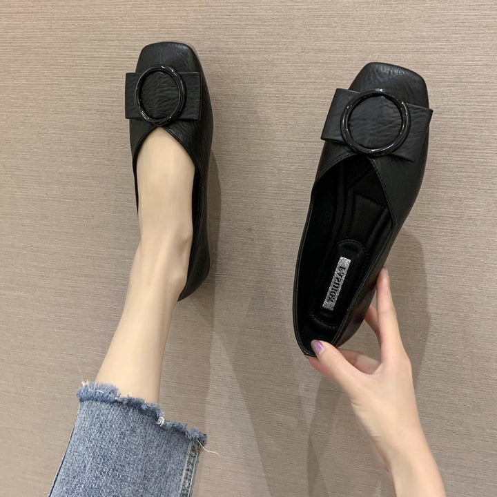 Damen Elegante Slipper-Ballerinas mit quadratischer Zehenpartie und dekorativer Rundschließe Drune