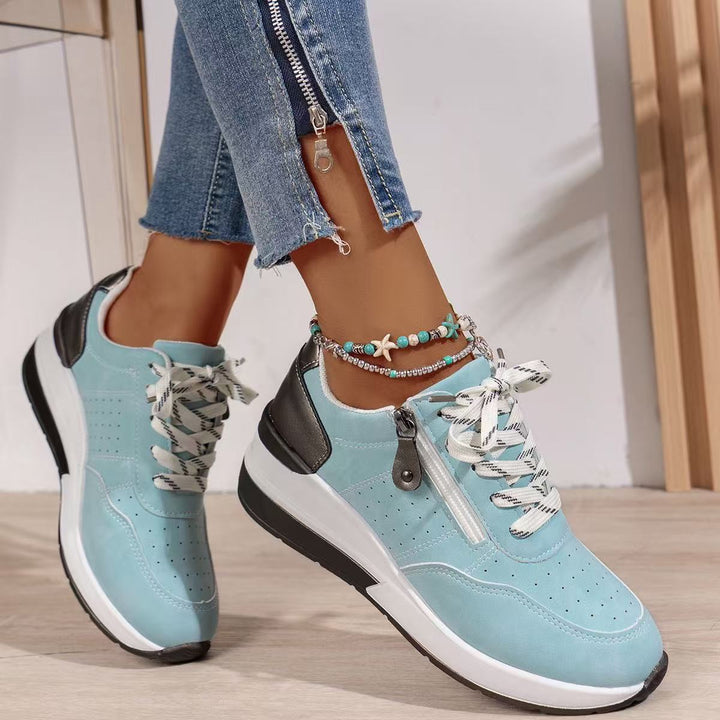 Damen sportive Plateau-Wedgesneaker mit seitlichem Zipper, perforiertem Nubuklook und dämpfender EVA-Sohle Drune