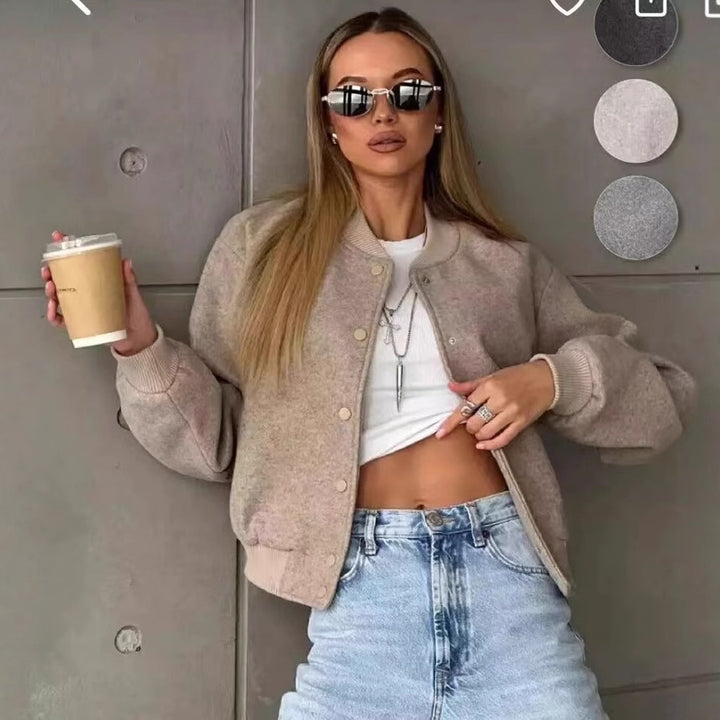 Damen 70+ kurze Wollmix‑Blousonjacke mit Reißverschluss, Hemdkragen und Pattentaschen Drune