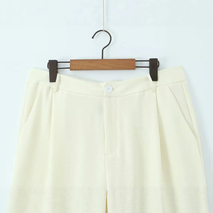 Damen Weite, hochtaillierte Stoffhose mit Bundfalten und Seitentaschen Drune