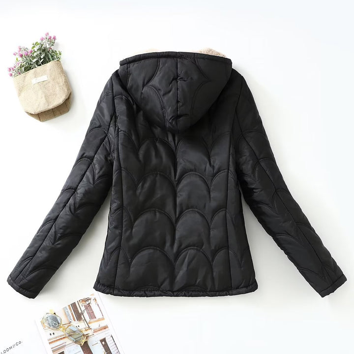 Damen nan gesteppte Kapuzenjacke mit Teddyfutter, durchgehendem Reißverschluss und seitlichen Eingrifftaschen Drune