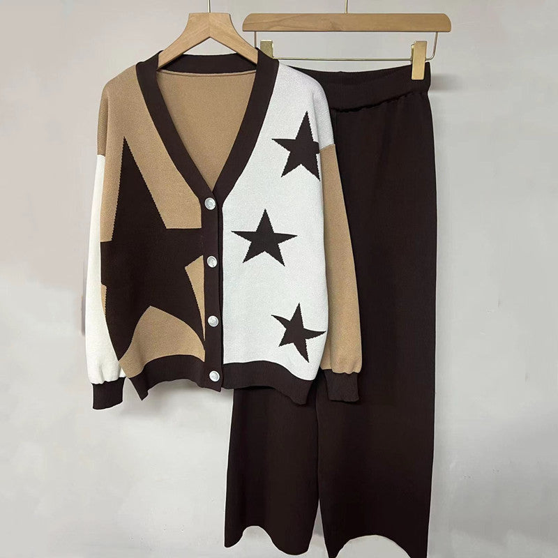 Damen modisches Strickset mit auffälligem Sternmuster und Knopfdetaillierung Drune