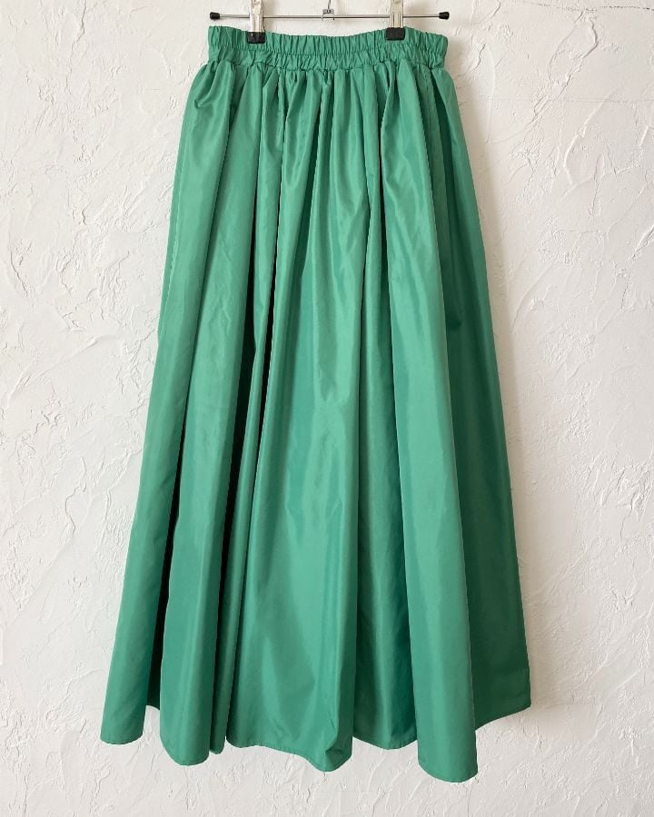 Damen Eleganter Teller‑Maxirock mit hohem Bund, versteckten Eingrifftaschen und verstärktem Saum Drune