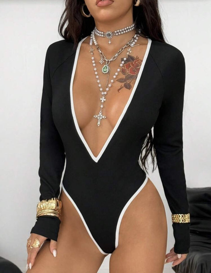 Damen Bodysuit mit tiefem V-Ausschnitt und eleganten Kontrastnähten Drune